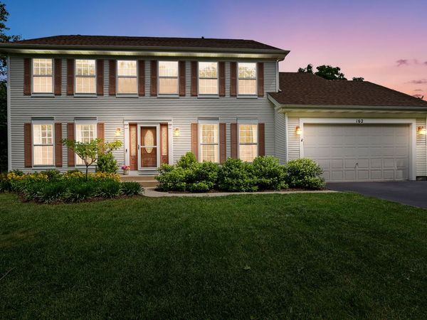 162 Wellington Court, Grayslake, IL 60030