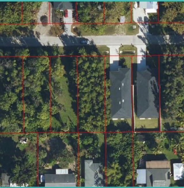 3060 Pinetree Dr, Naples, FL 34112 Photo