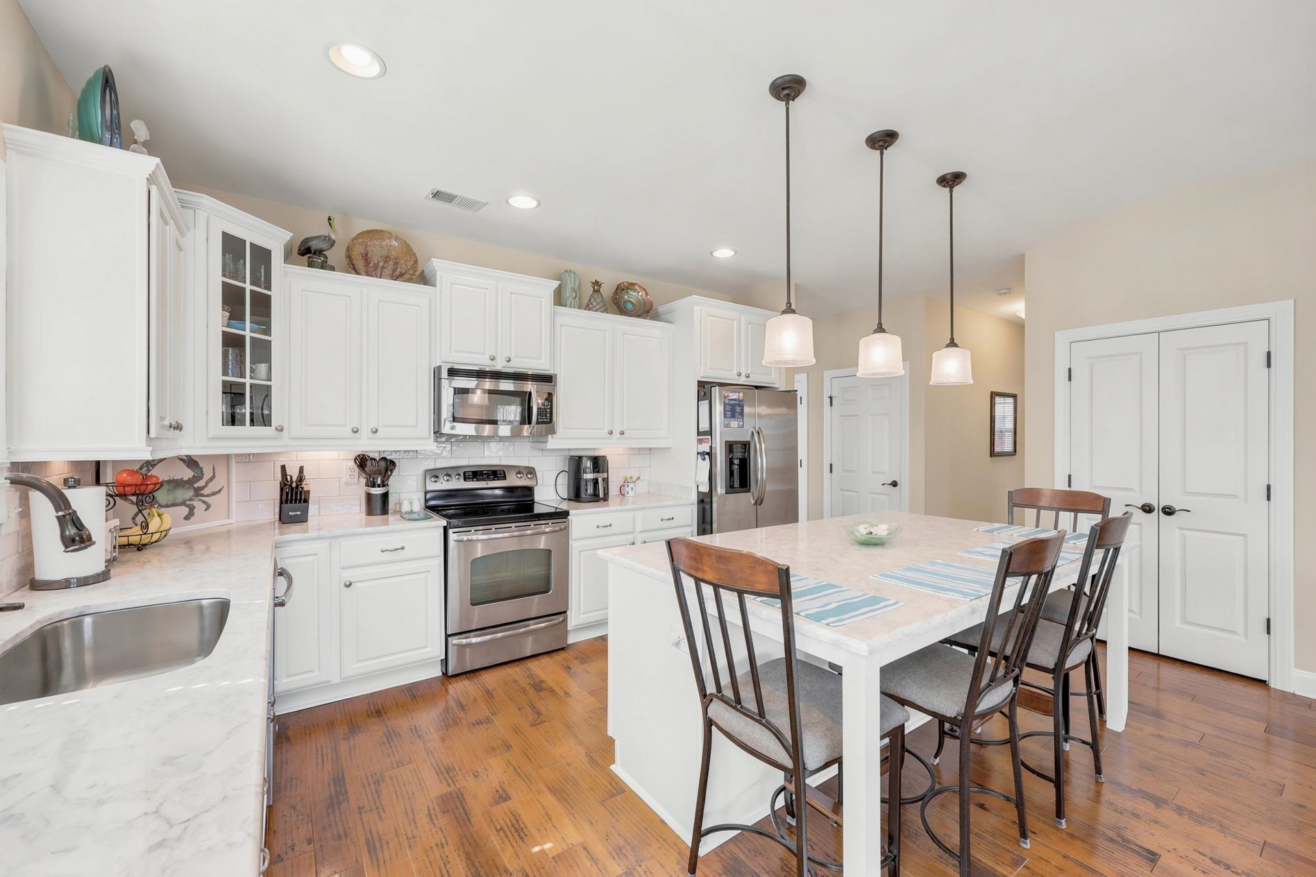 1601 East Island Dr.  Photo 14