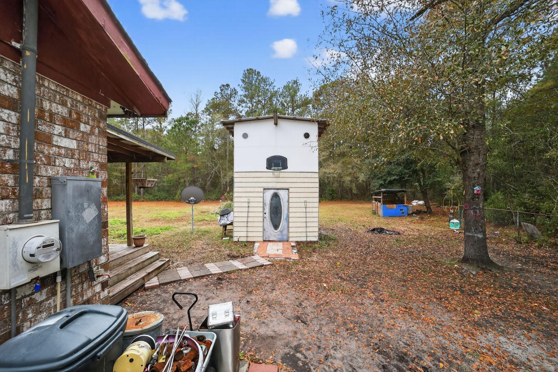 8345 Highway 917  Photo 8