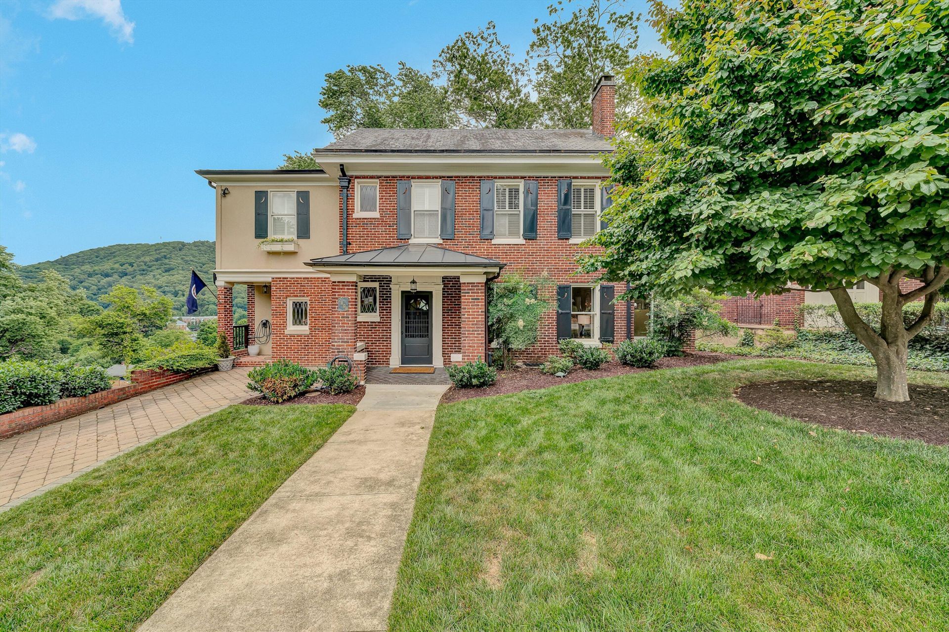 2406 Wycliffe Ave Sw, Roanoke, VA 24014 Main Photo