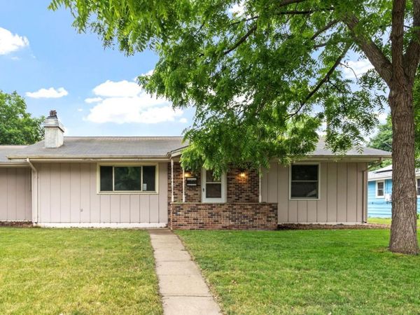 9 6th Avenue NE, Osseo, MN 55369