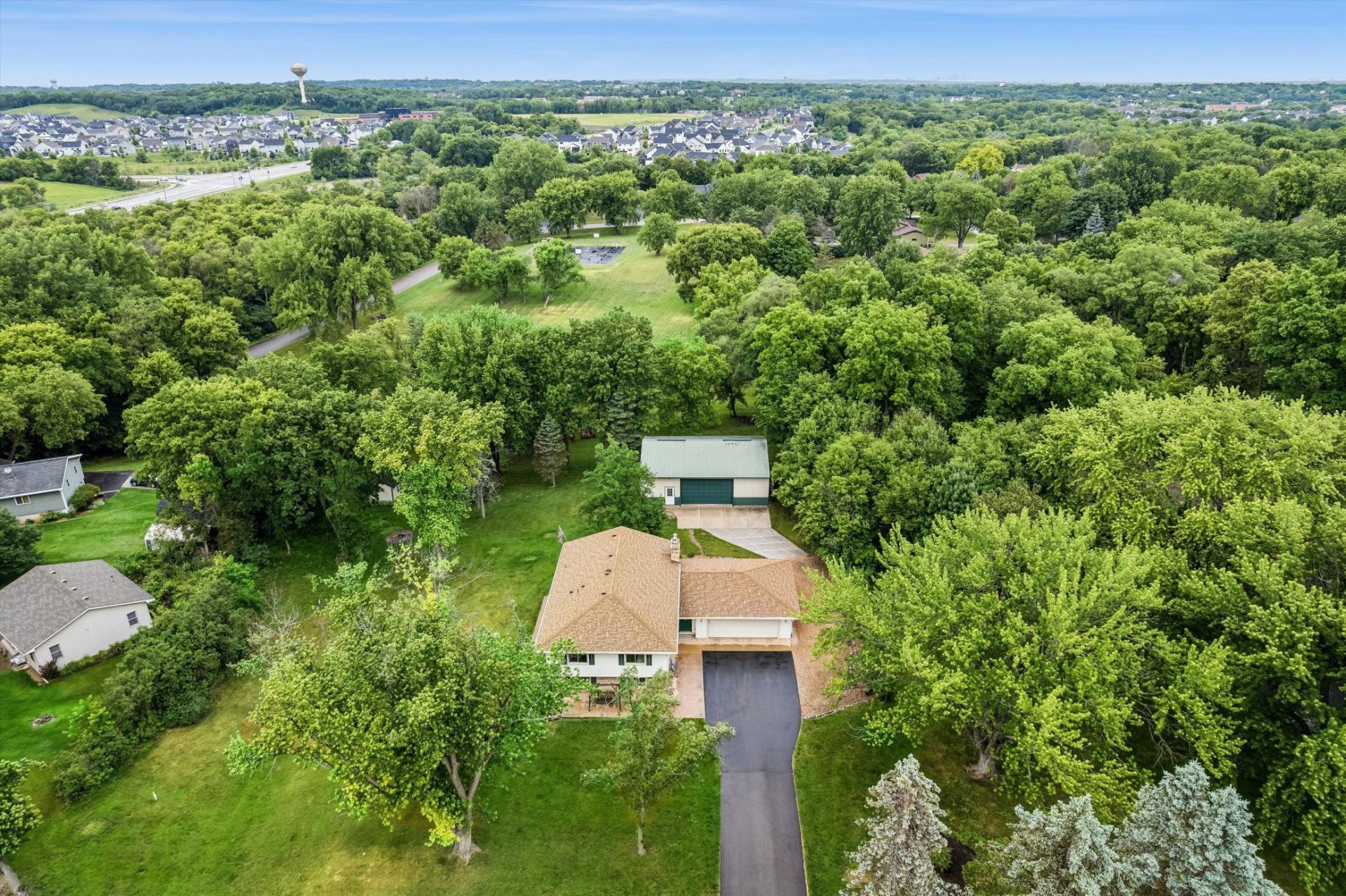 7160 Creekwood Lane, Prior Lake, MN 55372