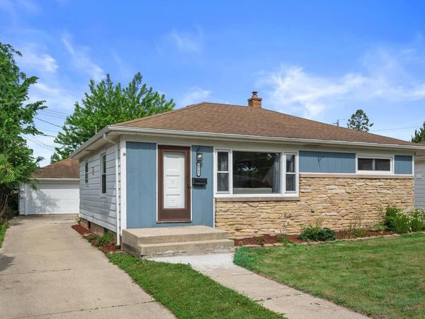 3905 N 93rd STREET, Milwaukee, WI 53222
