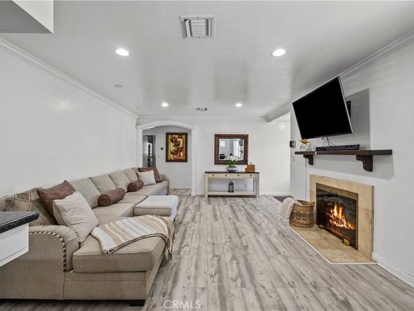 12730 Lorne Street , North Hollywood, CA 91605