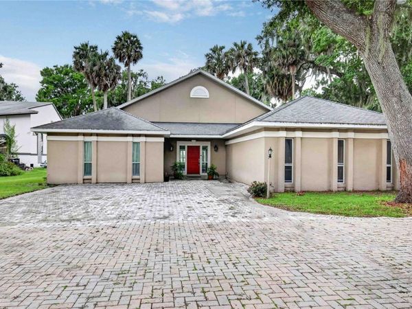 5616 TRIMBLE PARK ROAD , MOUNT DORA, FL 32757