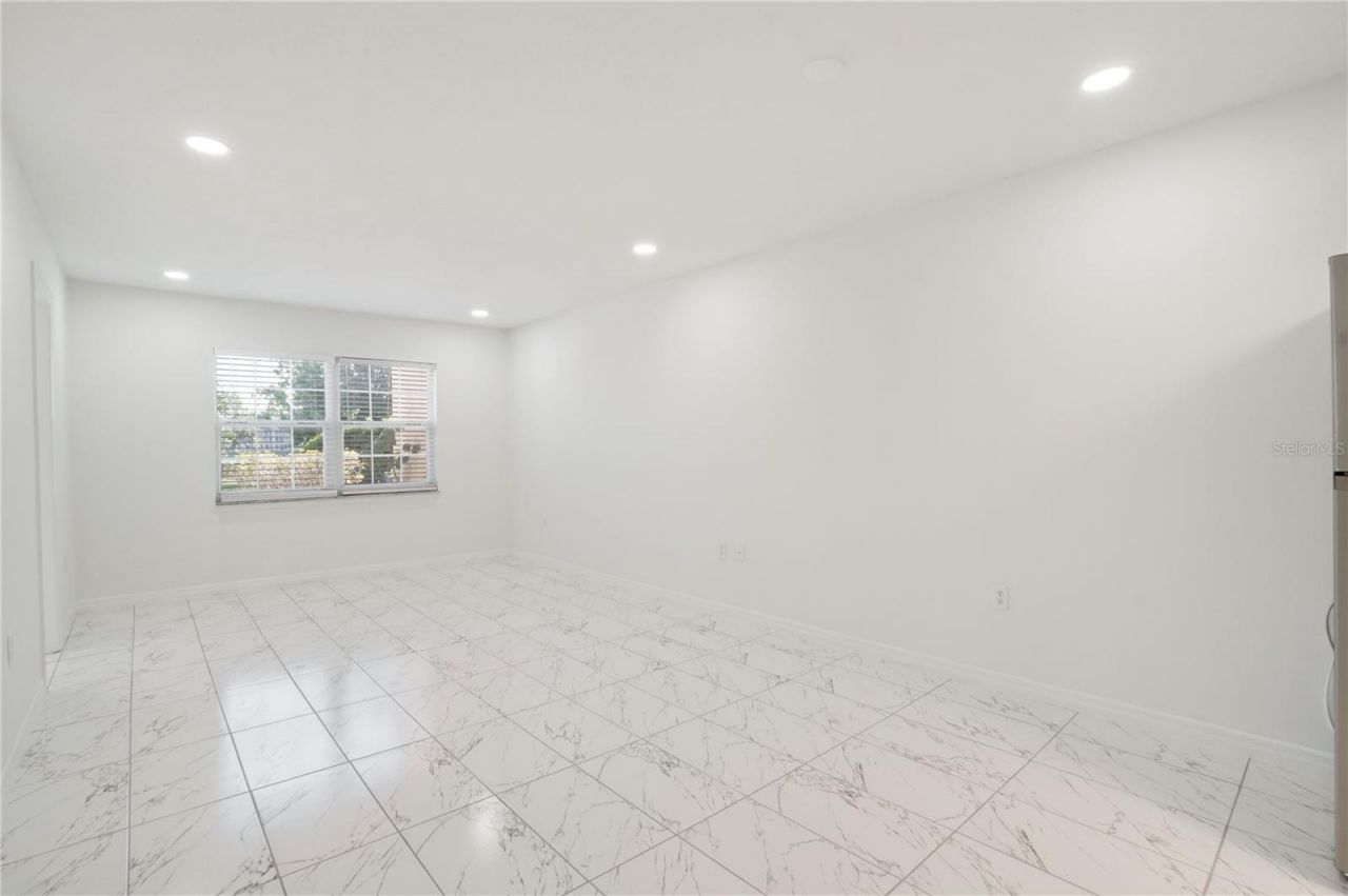 4013 Lake Bayshore Dr , Unit 107, Bradenton, FL 34205 Photo