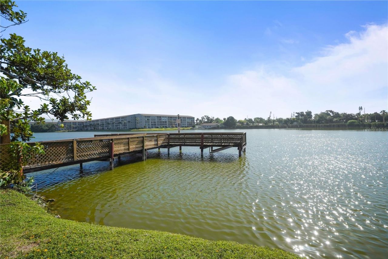 4013 Lake Bayshore Dr , Unit 107, Bradenton, FL 34205 Photo