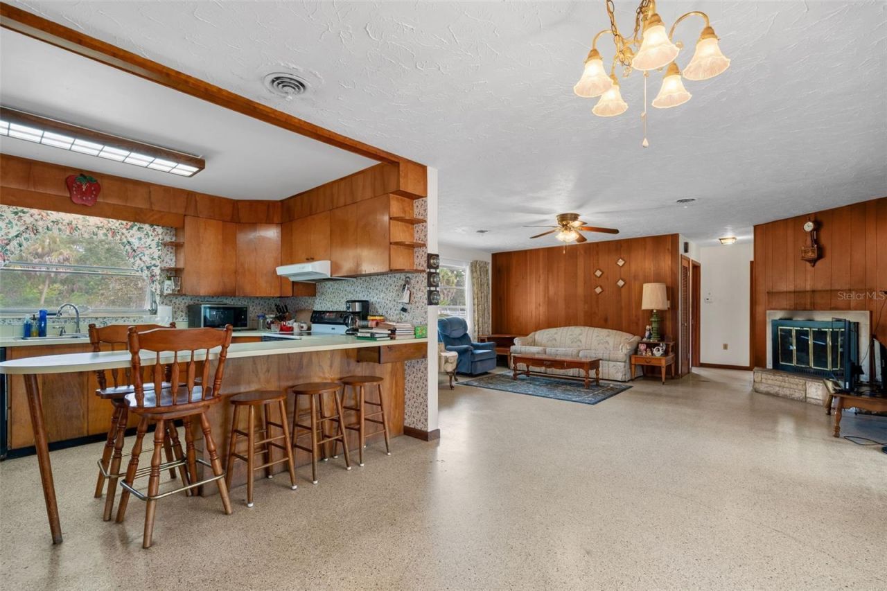 6608 24th Avenue E, Bradenton, FL 34208 Photo