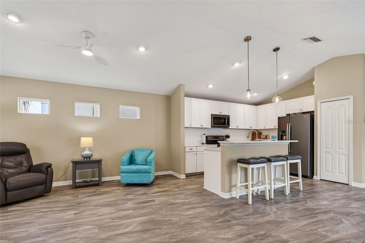 12666 Shimmering Oak Circle, Venice, FL 34293 Photo