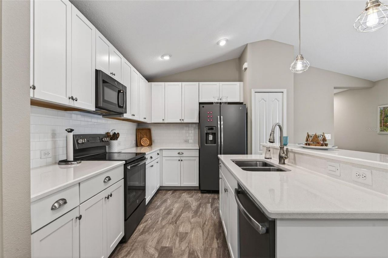 12666 Shimmering Oak Circle, Venice, FL 34293 Photo