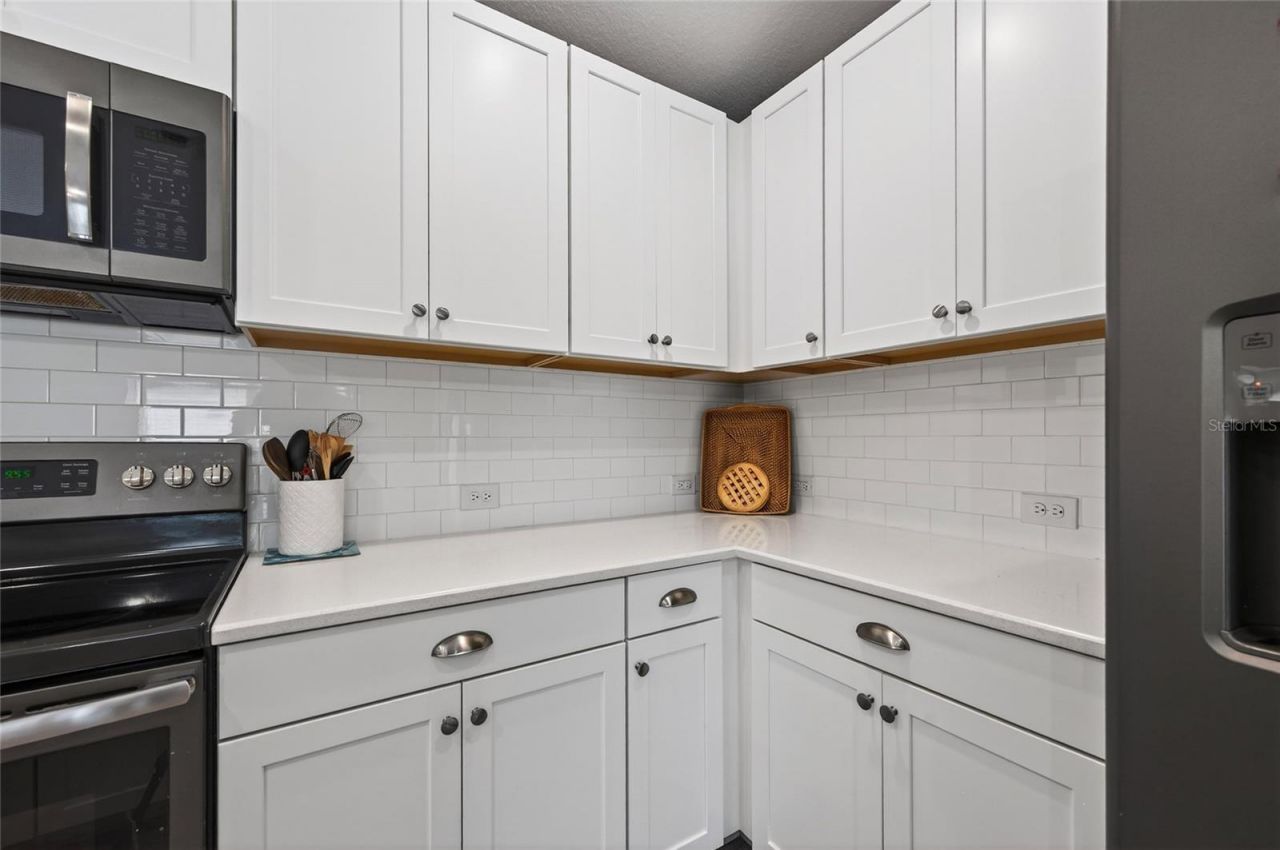 12666 Shimmering Oak Circle, Venice, FL 34293 Photo