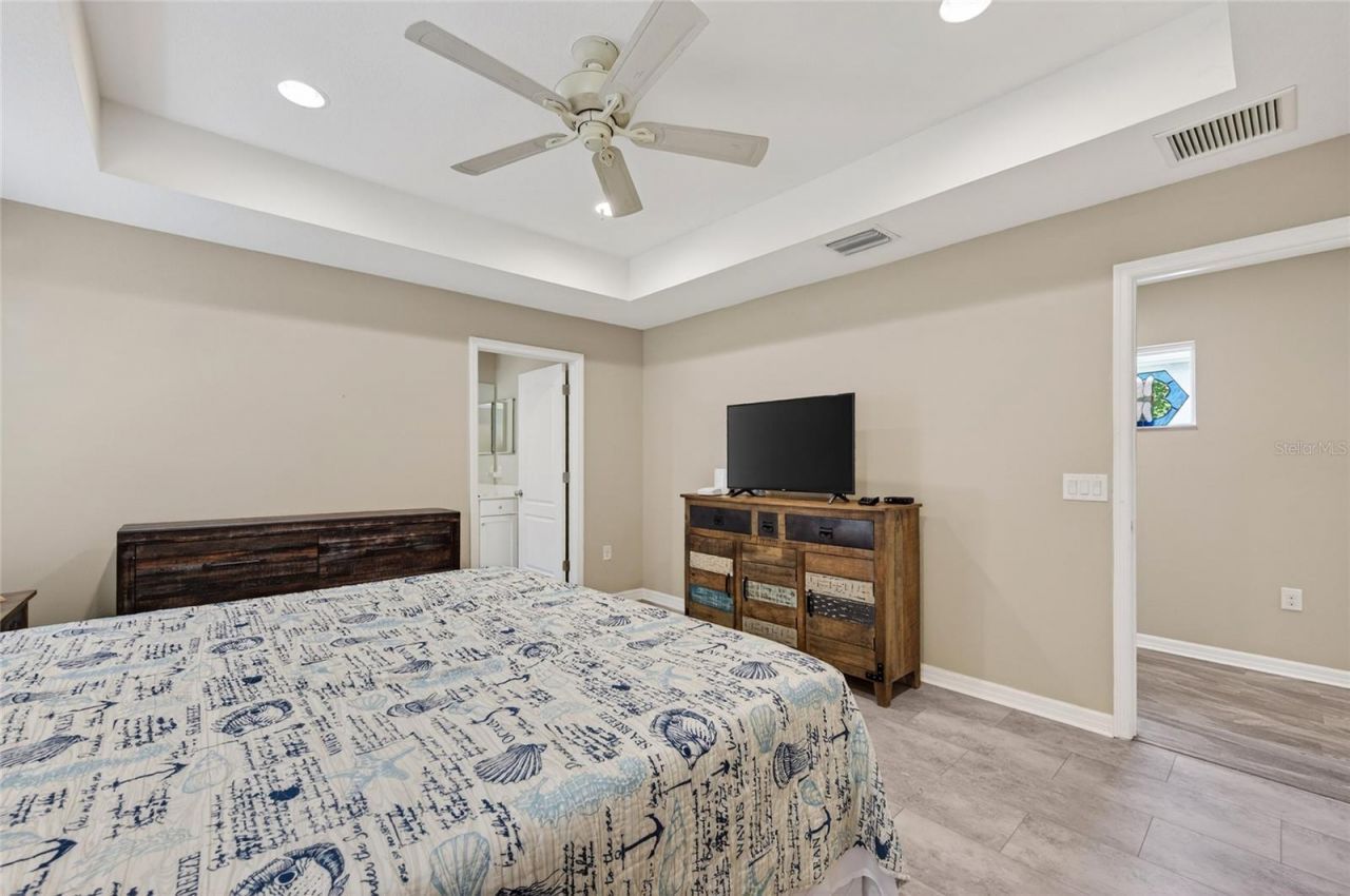 12666 Shimmering Oak Circle, Venice, FL 34293 Photo