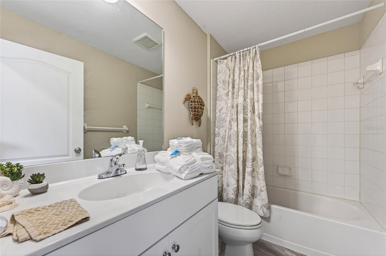 12666 Shimmering Oak Circle, Venice, FL 34293 Photo
