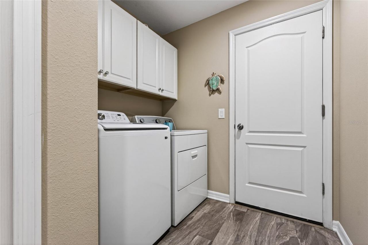 12666 Shimmering Oak Circle, Venice, FL 34293 Photo