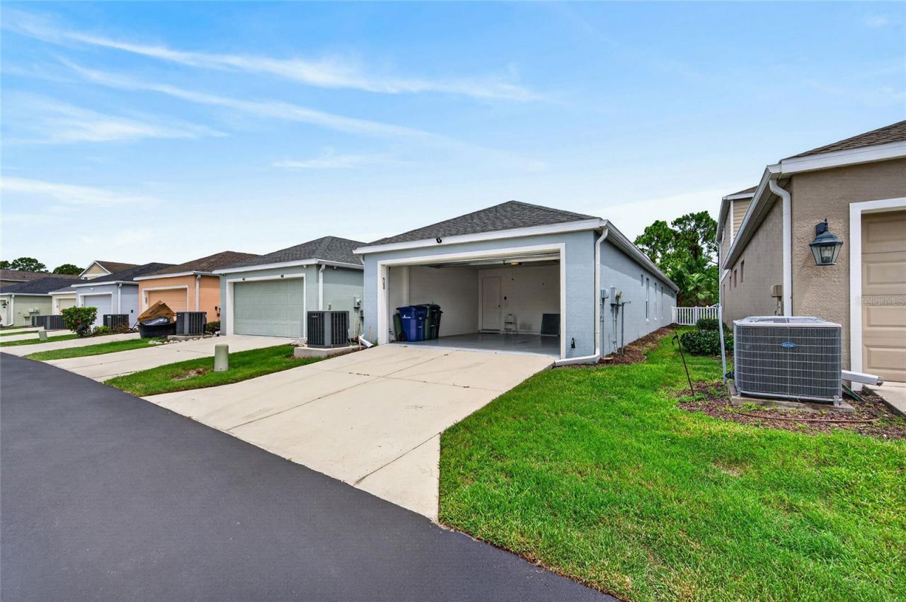 12666 Shimmering Oak Circle, Venice, FL 34293 Photo