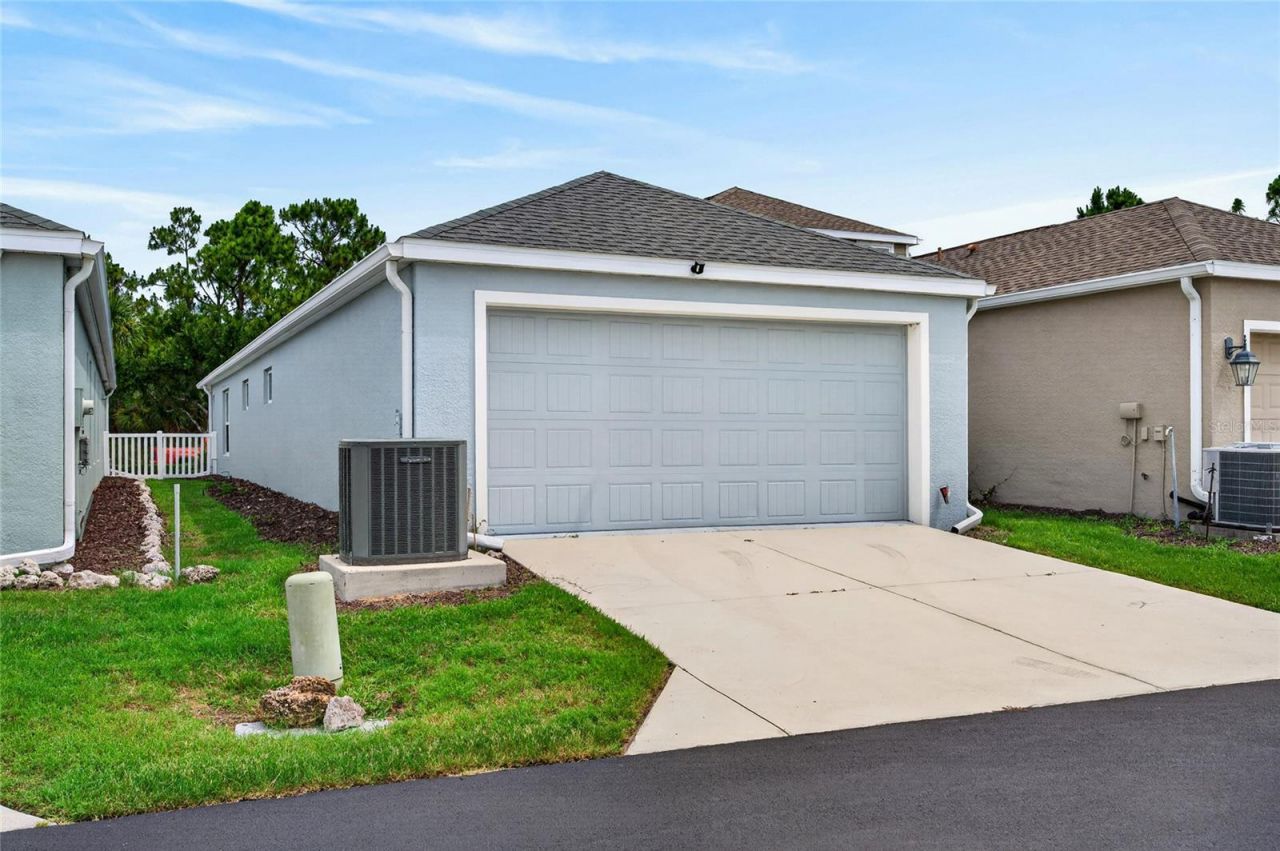 12666 Shimmering Oak Circle, Venice, FL 34293 Photo