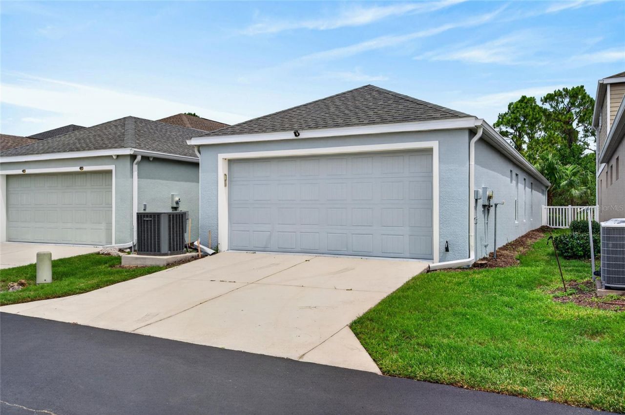 12666 Shimmering Oak Circle, Venice, FL 34293 Photo