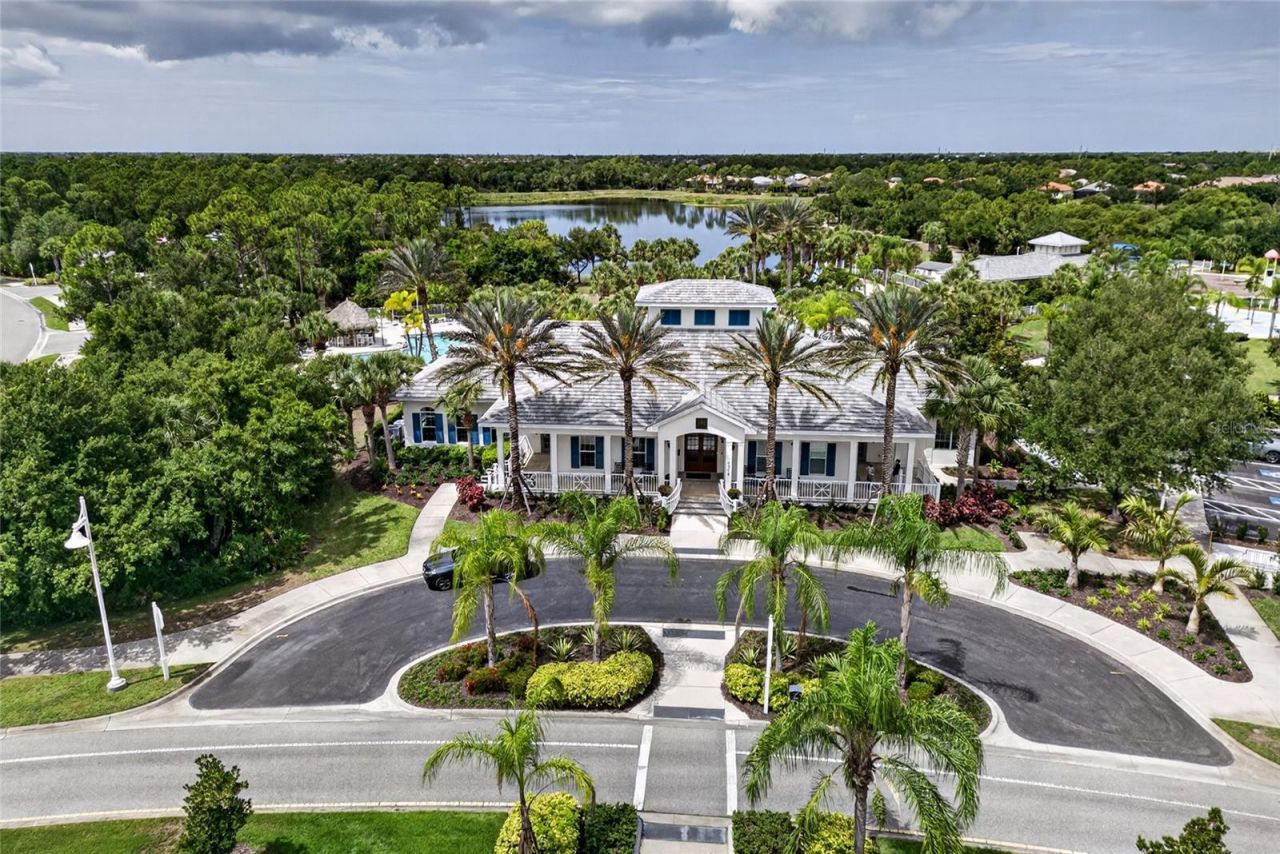 12666 Shimmering Oak Circle, Venice, FL 34293 Photo