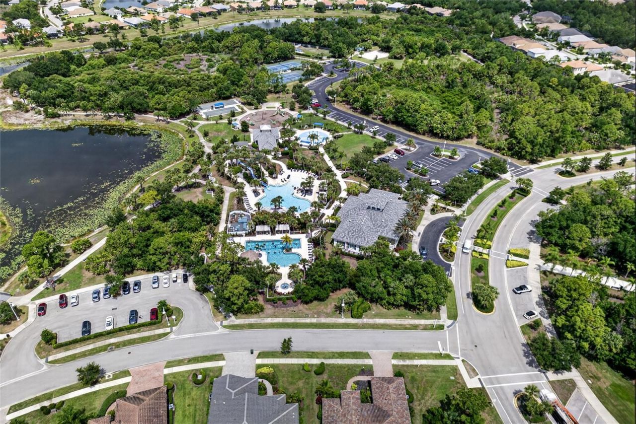 12666 Shimmering Oak Circle, Venice, FL 34293 Photo