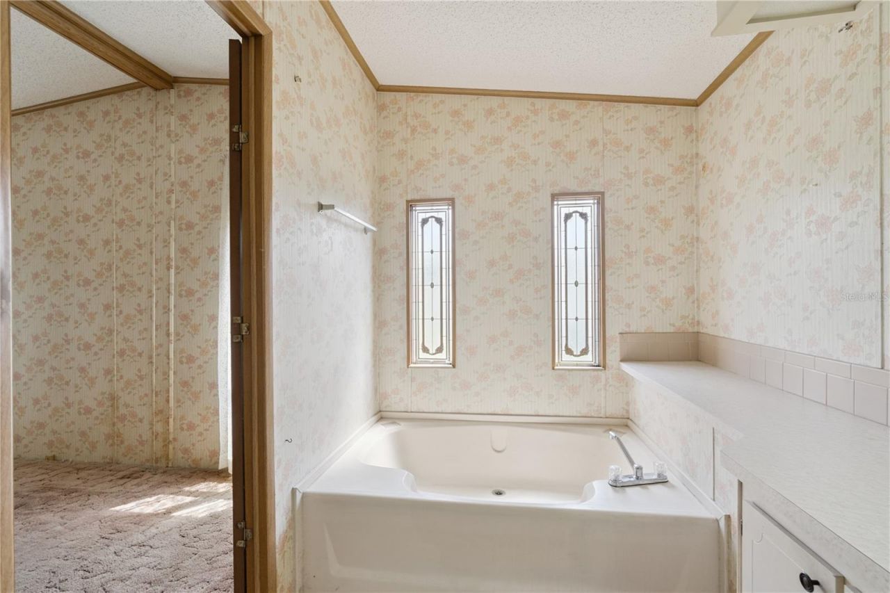 5035 Lodgewood Drive , Lakeland, FL 33810 Photo