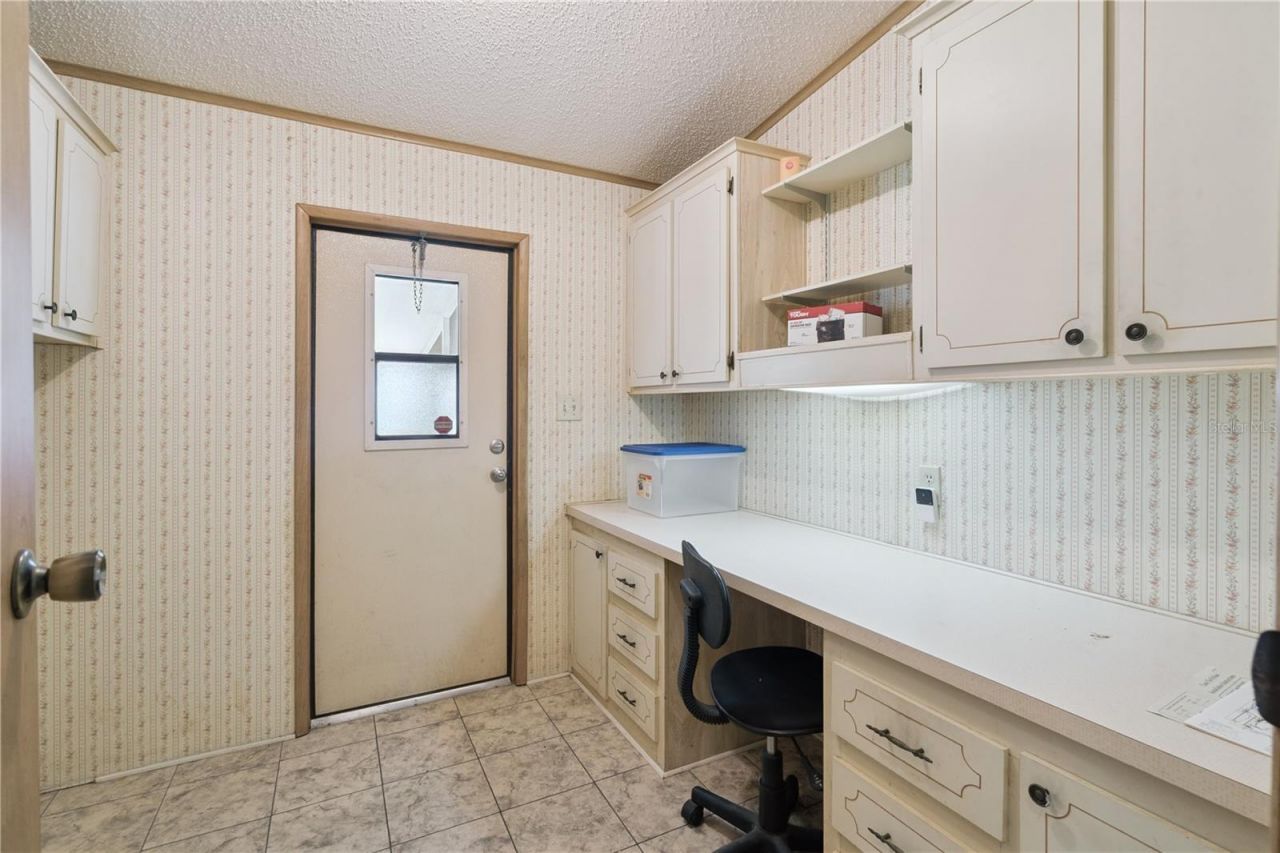 5035 Lodgewood Drive , Lakeland, FL 33810 Photo