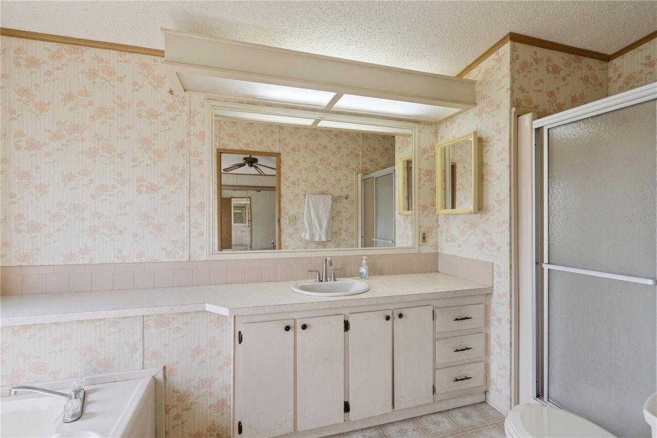 5035 Lodgewood Drive , Lakeland, FL 33810 Photo