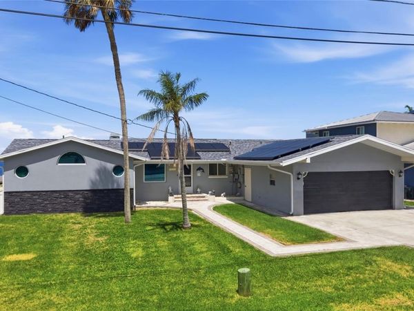 8211 HAYWARD LANE , PORT RICHEY, FL 34668
