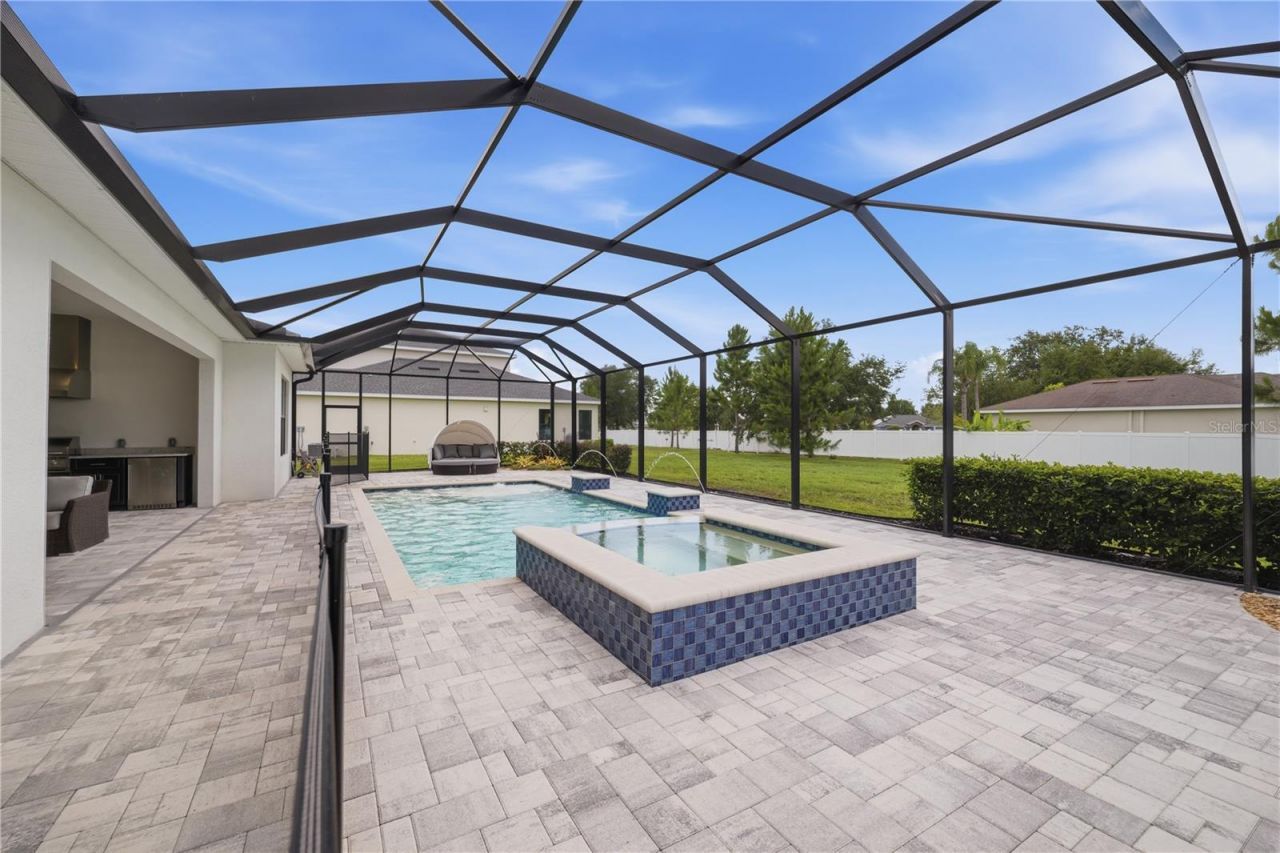 2340 White Dogwood Loop, Lutz, FL 33549 Photo