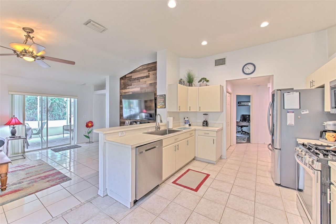 30914 Burleigh Drive , Wesley Chapel, FL 33543 Photo