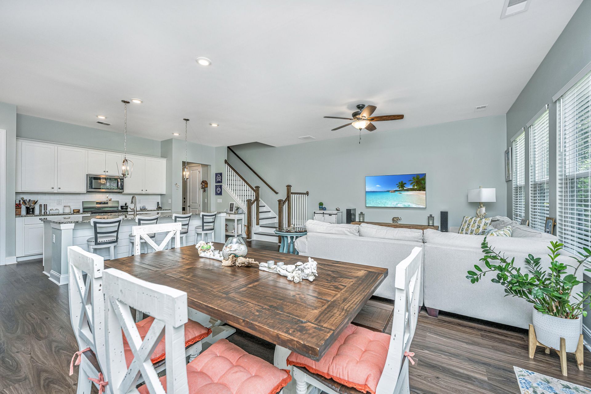 3044 Emma Lane Photo 10