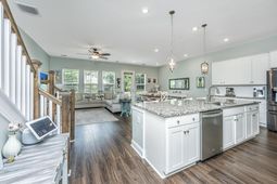 3044 Emma Lane photo 4