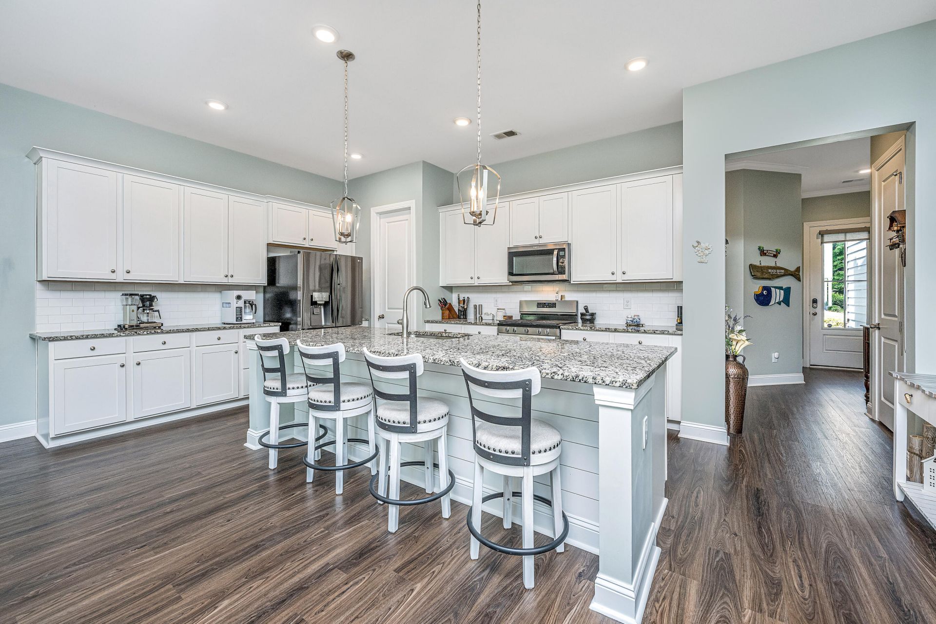 3044 Emma Lane Photo 7