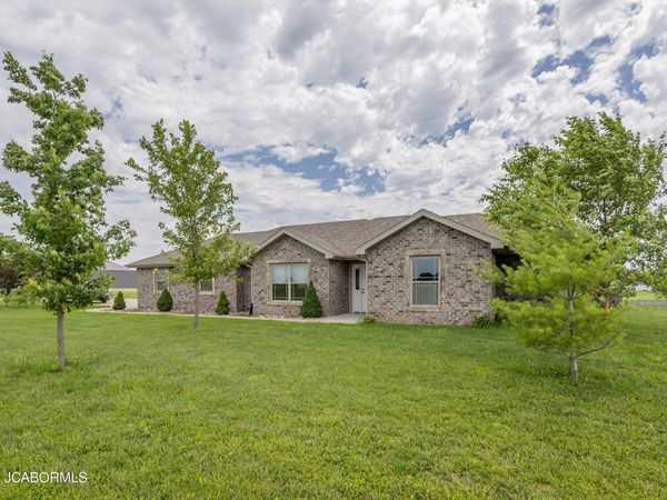 9566 COUNTY ROAD 371 , New Bloomfield, MO 65063
