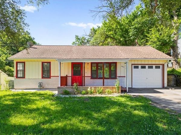 4905 Oakland Avenue, Kansas City, KS 66102