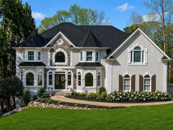 422 Lovingood Landing Drive, Woodstock, GA 30189
