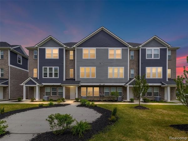 2926 Artemis Drive , Troy, MI 48085