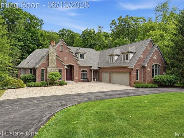 2764 Tall Timbers Drive, Milford Twp, MI 48380