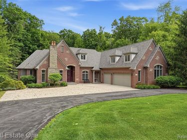 2764 Tall Timbers Drive, Milford Twp, MI 48380