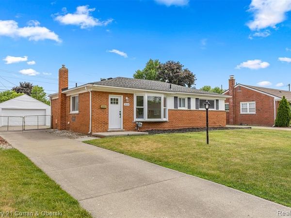 35158 Parkdale Street , Livonia, MI 48150