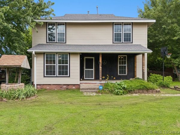 809 S Park Street , Sapulpa, OK 74066