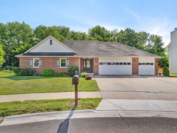 525 Stacey Court , Braidwood, IL 60408