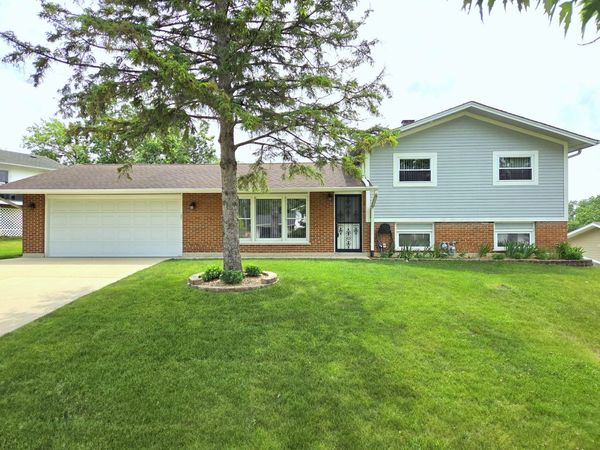 21W105 Flamingo Lane , Lombard, IL 60148
