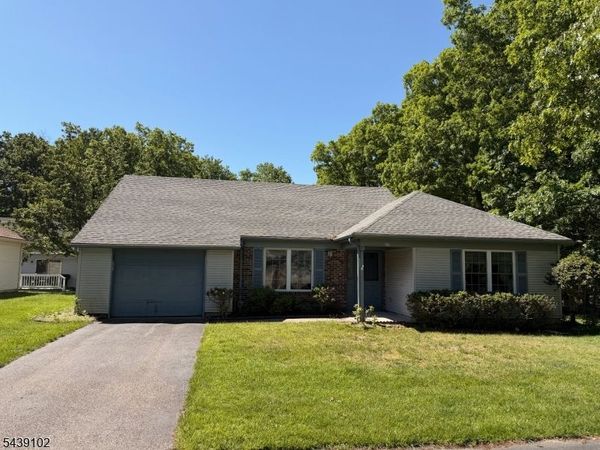 541 Petunia Ln, Manchester, NJ 08759