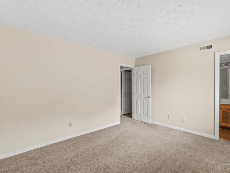 9511 Canyon Pass Drive, West Chester, OH 45011 Photo 15