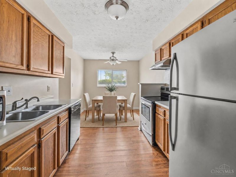 9511 Canyon Pass Drive, West Chester, OH 45011 Photo 8