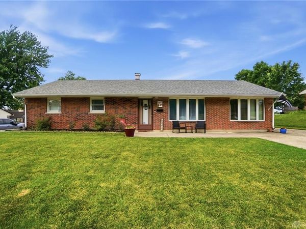 2937 E Cunnington Lane, Kettering, OH 45420