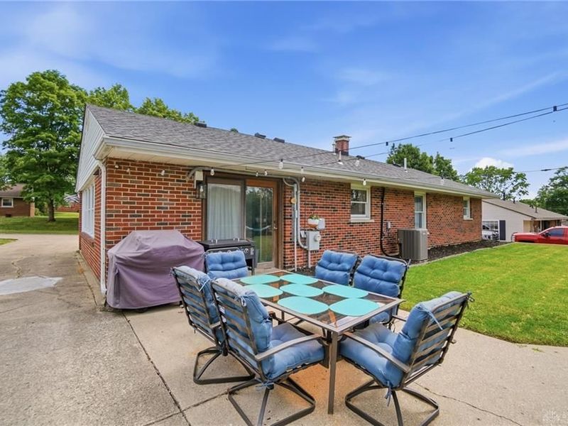 2937 E Cunnington Lane, Kettering, OH 45420 Photo 8