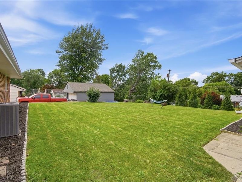 2937 E Cunnington Lane, Kettering, OH 45420 Photo 9