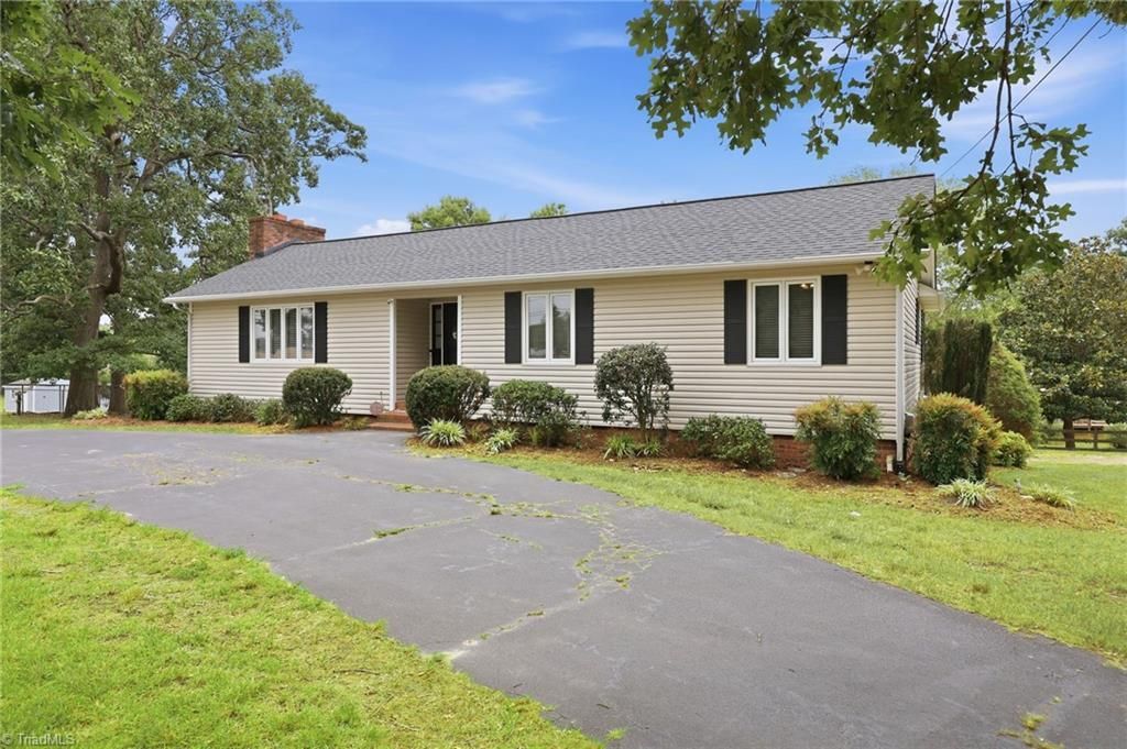 312 Aldridge Road, Archdale, NC 27263 Main Photo